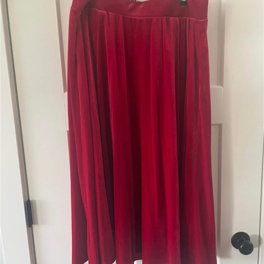 Torrid Vibrant Red Velvet Tea Length Skirt